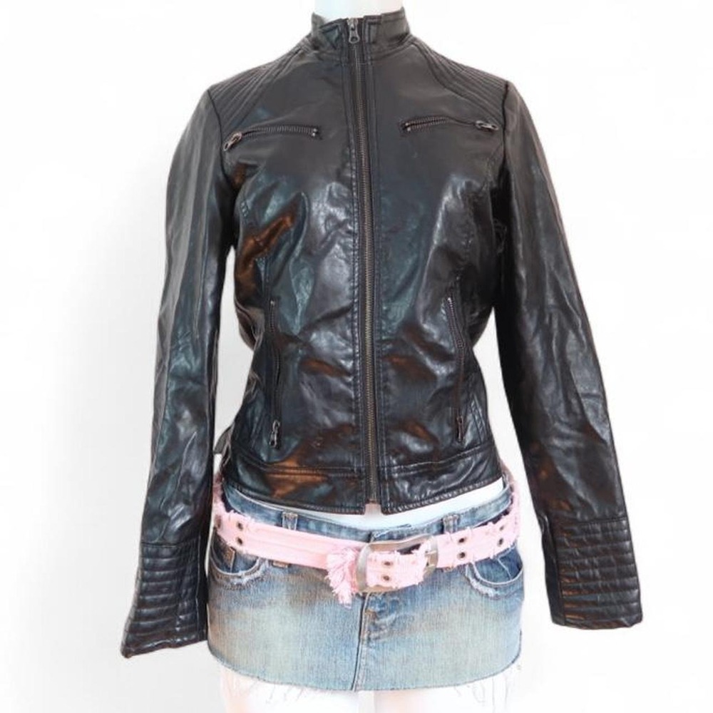 Y2K black faux leather moto jacket fitted
